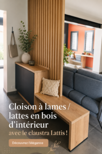 Cloison en bois moderne séparant un salon et une salle à manger.