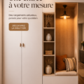 Une entrée stylée avec des éléments de décoration chaleureuse.