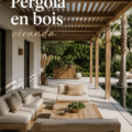 Véranda en bois moderne avec des plantes et des meubles confortables