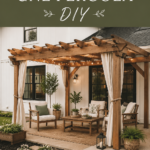 Pergola DIY en bois dans un jardin fleuri
