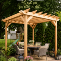 Image d'une pergola en bois dans un jardin, prête à être utilisée pour des moments conviviaux.