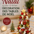 Table de Noël décorée dans un style bohème avec des éléments naturels et colorés.