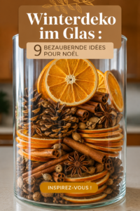Décorations hivernales en verre dans un intérieur chaleureux